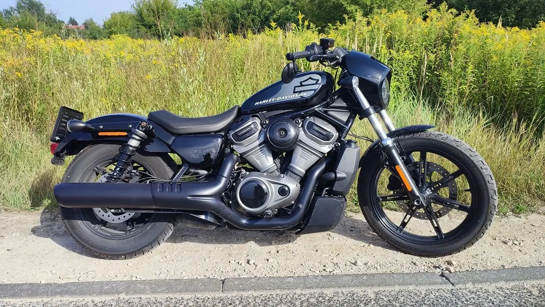 Nightster 975 zdjęcie motocykla od moto trips