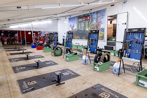 Husqvarna Rentals & Race Service for 6DAYS 2026: How to Ride the Event Without Shipping Your Own Bike