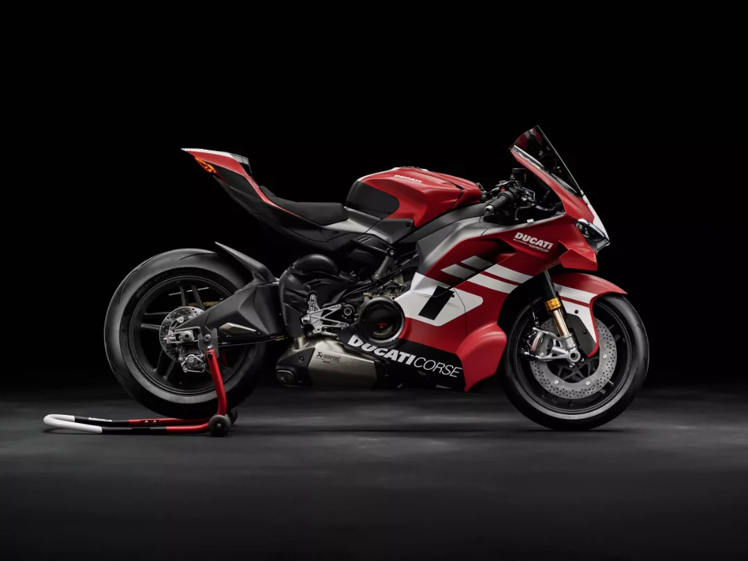 Ducati Superleggera V4 “Centenario”: Ducati Unveils Its Most Extreme Road‑Legal Motorcycle Ever - zdjęcie 3