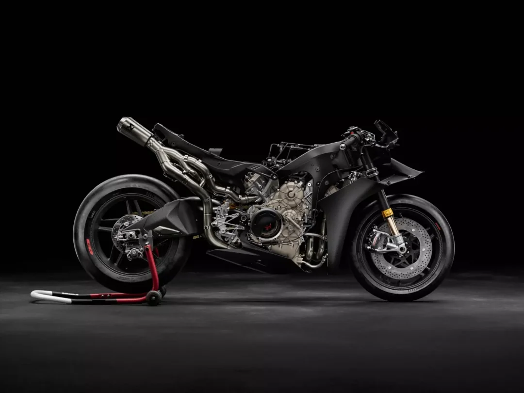 Ducati Superleggera V4 “Centenario”: Ducati Unveils Its Most Extreme Road‑Legal Motorcycle Ever - zdjęcie 2
